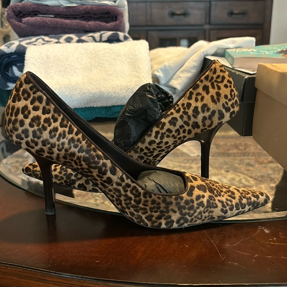 Pelle Moda Cheetah Pumps